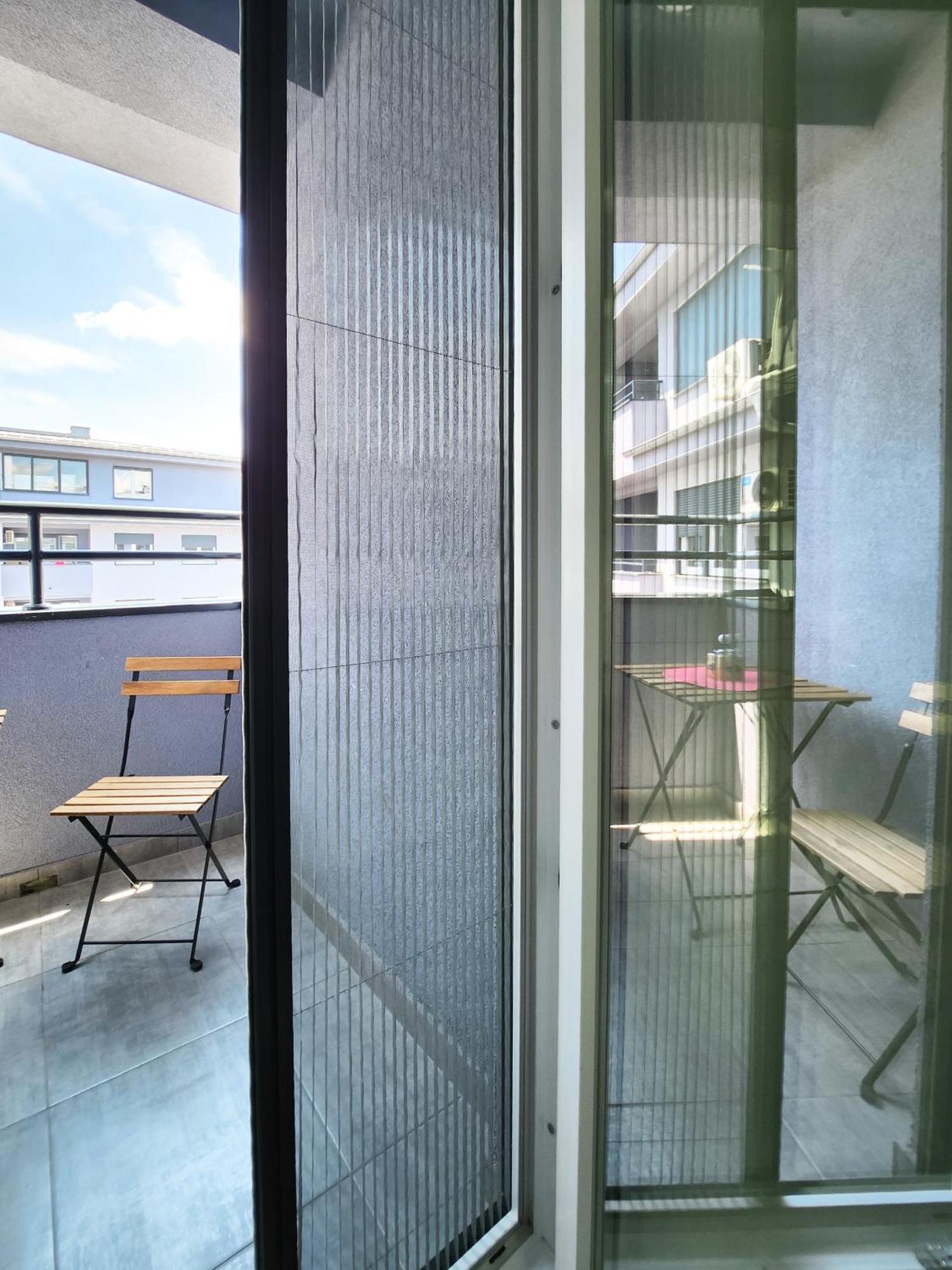 Oota Soko With Parking Garage Apartment ครากูเยวัตส์ ห้อง รูปภาพ