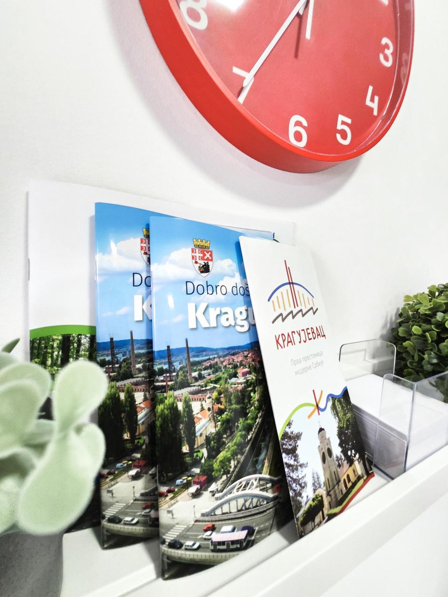 Oota Soko With Parking Garage Apartment ครากูเยวัตส์ ห้อง รูปภาพ