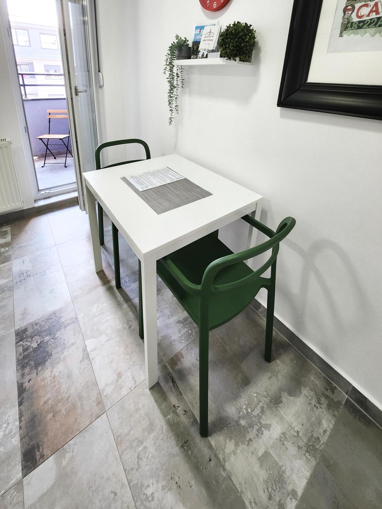 Oota Soko With Parking Garage Apartment ครากูเยวัตส์ ภายนอก รูปภาพ