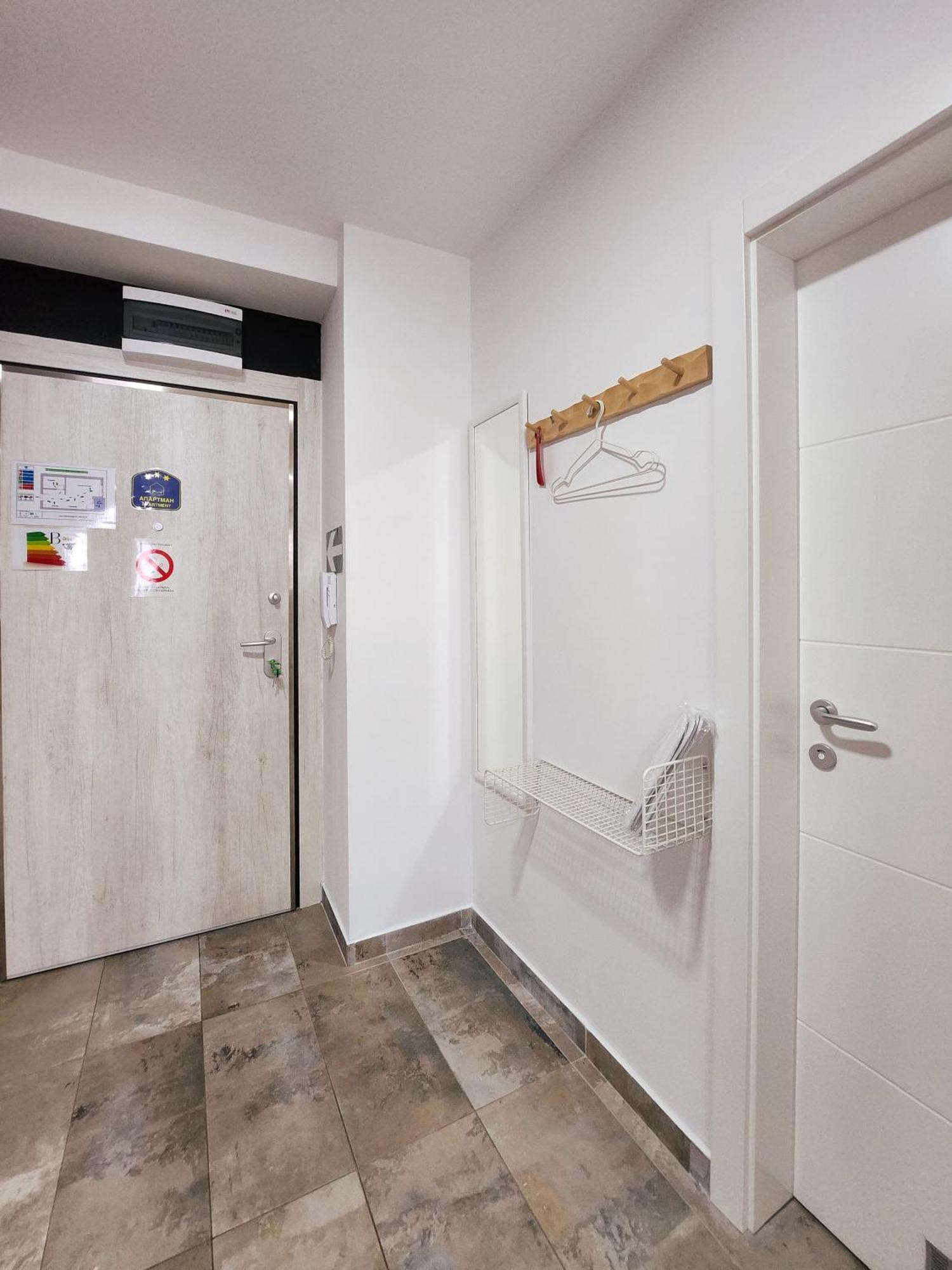 Oota Soko With Parking Garage Apartment ครากูเยวัตส์ ภายนอก รูปภาพ